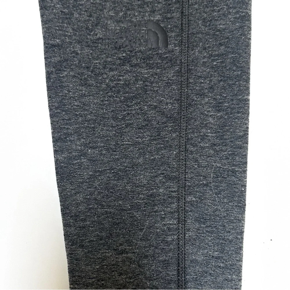 The North Face Women's Side Pocket Mid-Rise 7/8 Leggings Charcoal Heather Grey - Picture 5 of 11